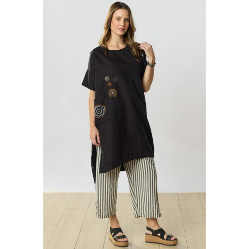 Kesari Pull-On Crop Pant - Natural/Black Kesari Pull-On Crop Pant - Natural/Black
